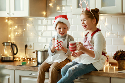 Holiday Family Fun: 13 Low-Cost Ideas