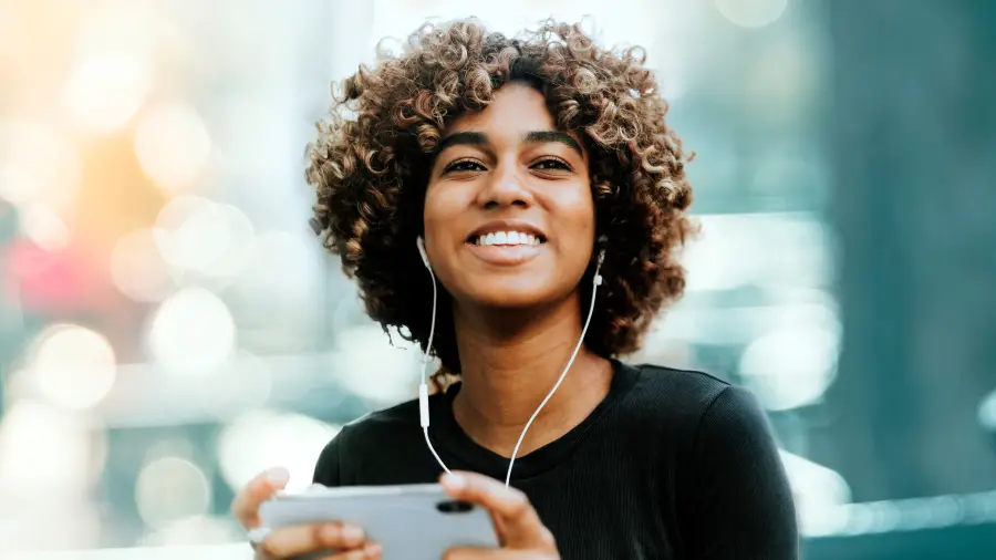 5 Self Improvement Podcasts to Help Motivate You